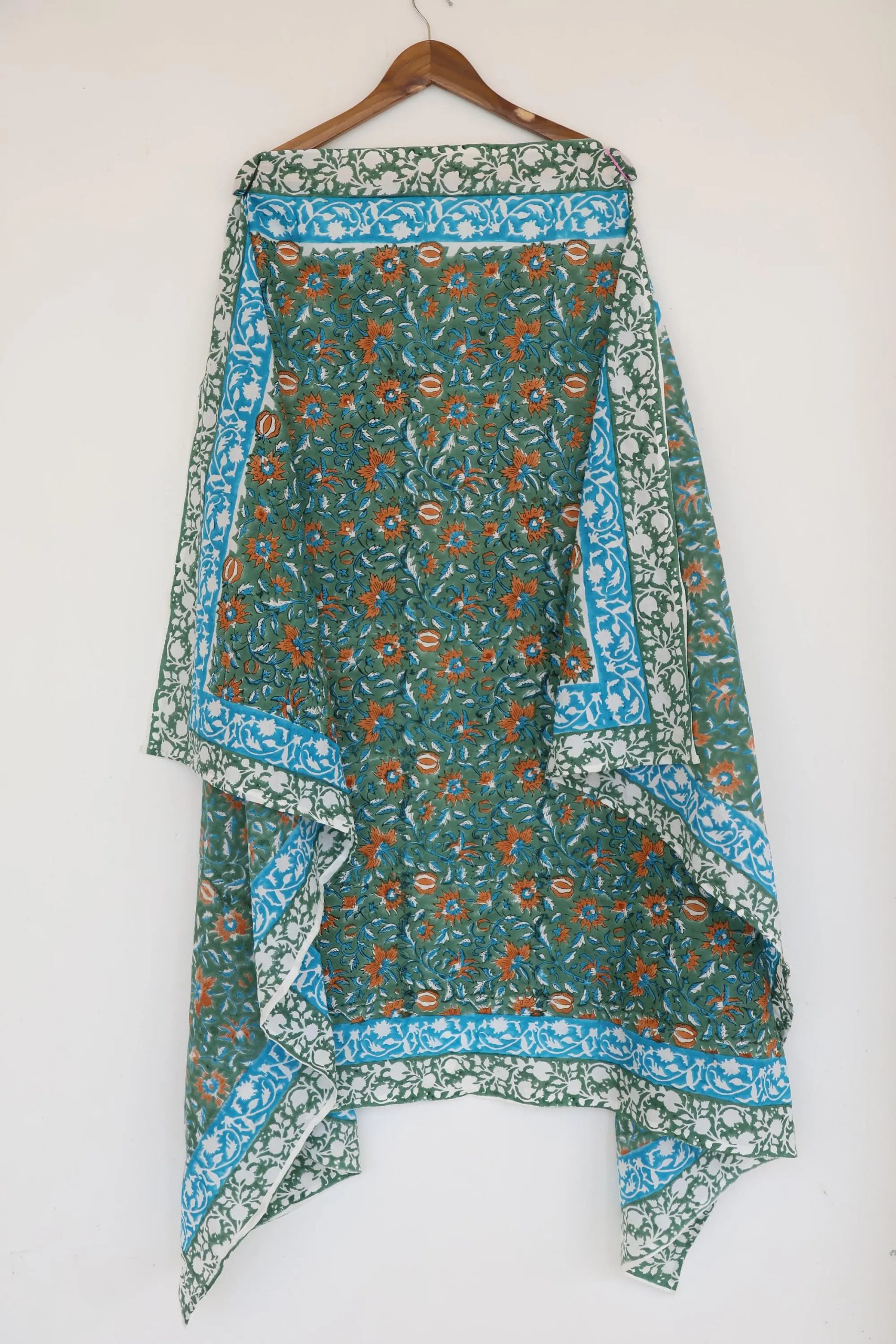 Women's light green floral pattern cotton dress - Image 5