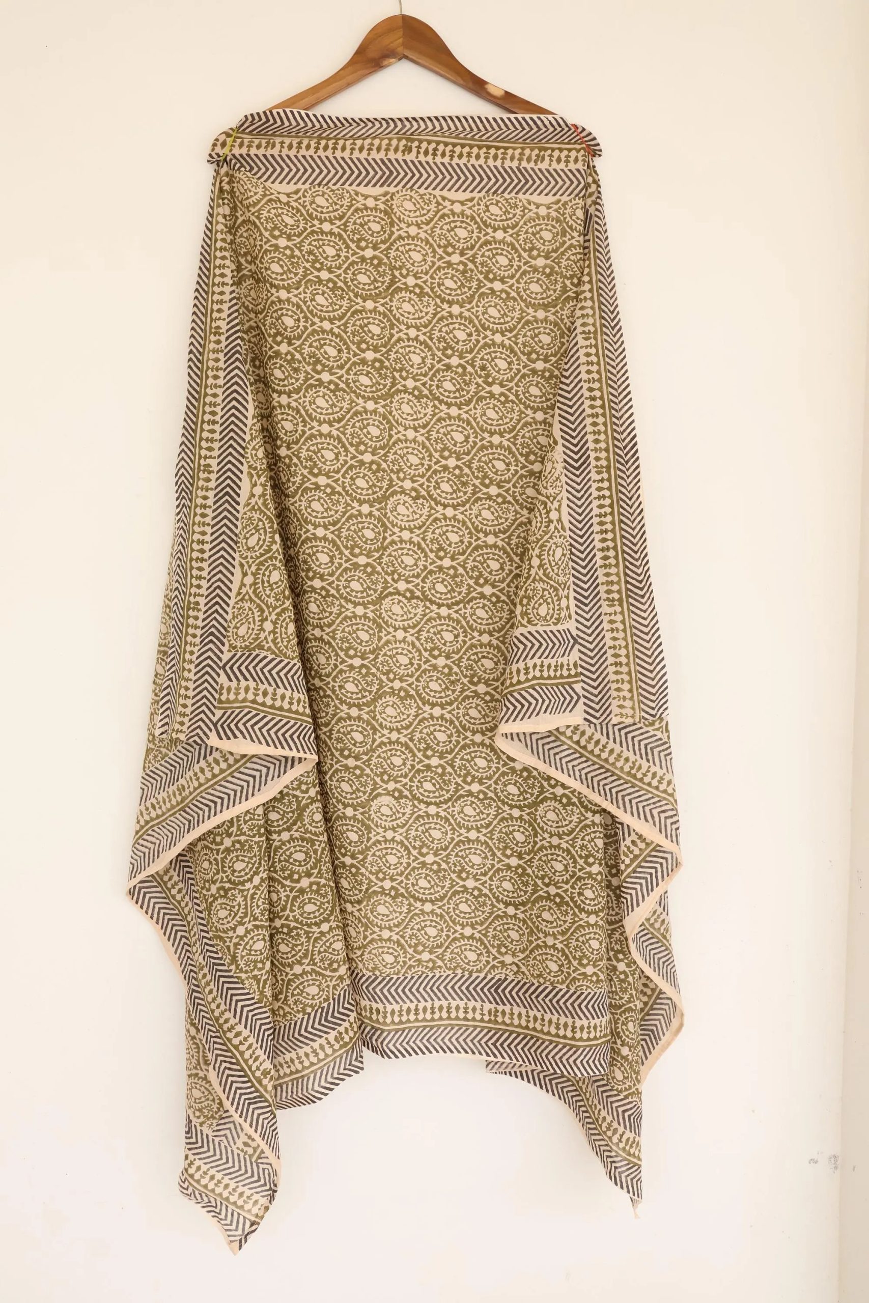 Olive green geometric floral pattern cotton beach dress - Image 4